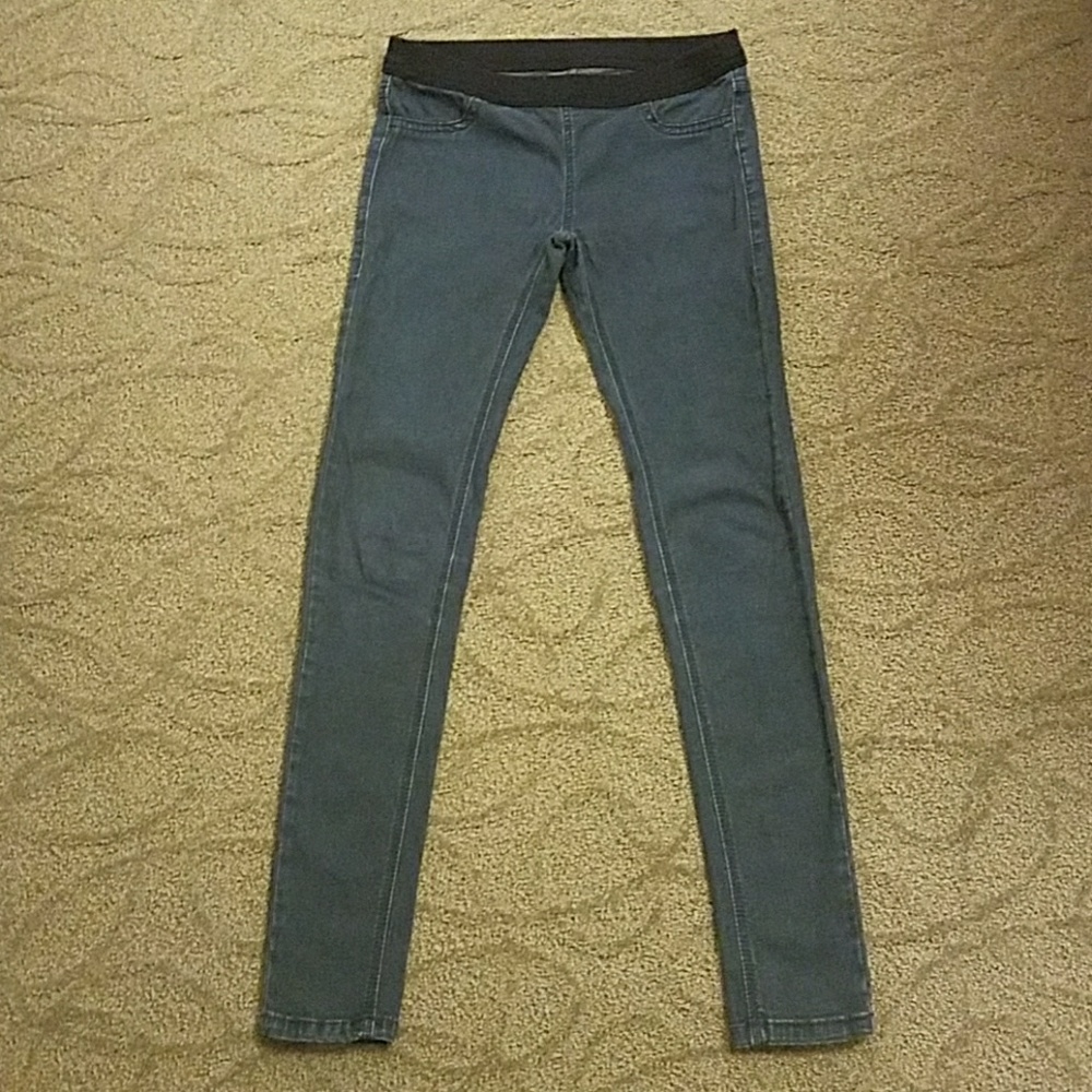 Free People Skinny Jeans or Jeggins